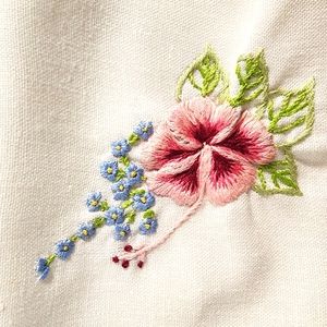 3 Embroidered napkins